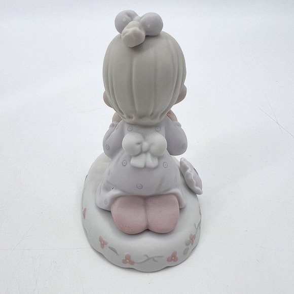 1994 Precious Moments Growing In Grace Age 3 Figurine Girl With Flowers - Picture 4 of 5